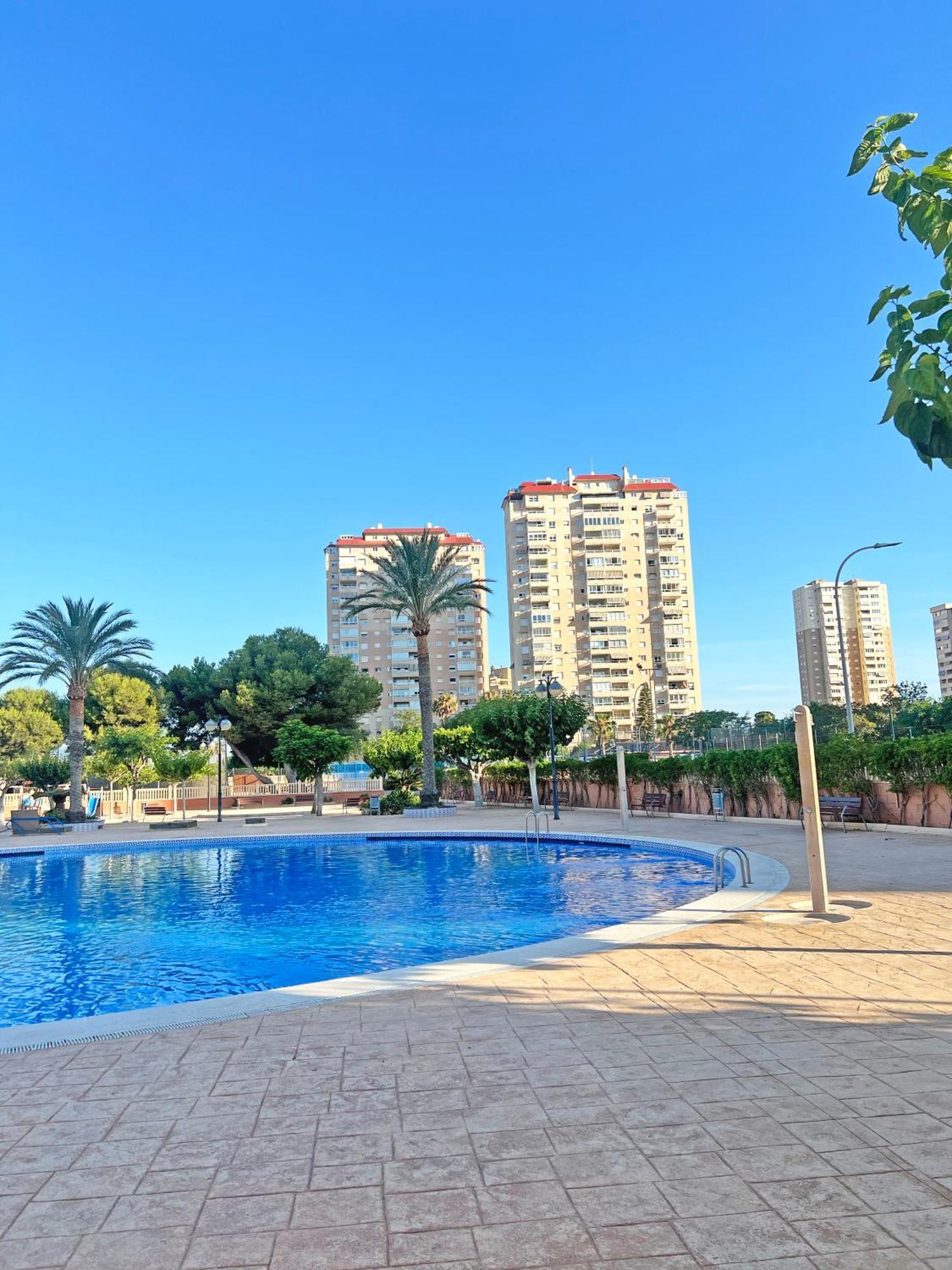 Coqueto Con Piscina, Nuevo A 50M Del Mar, Parking Gratis Apartment Ел Кампело Екстериор снимка