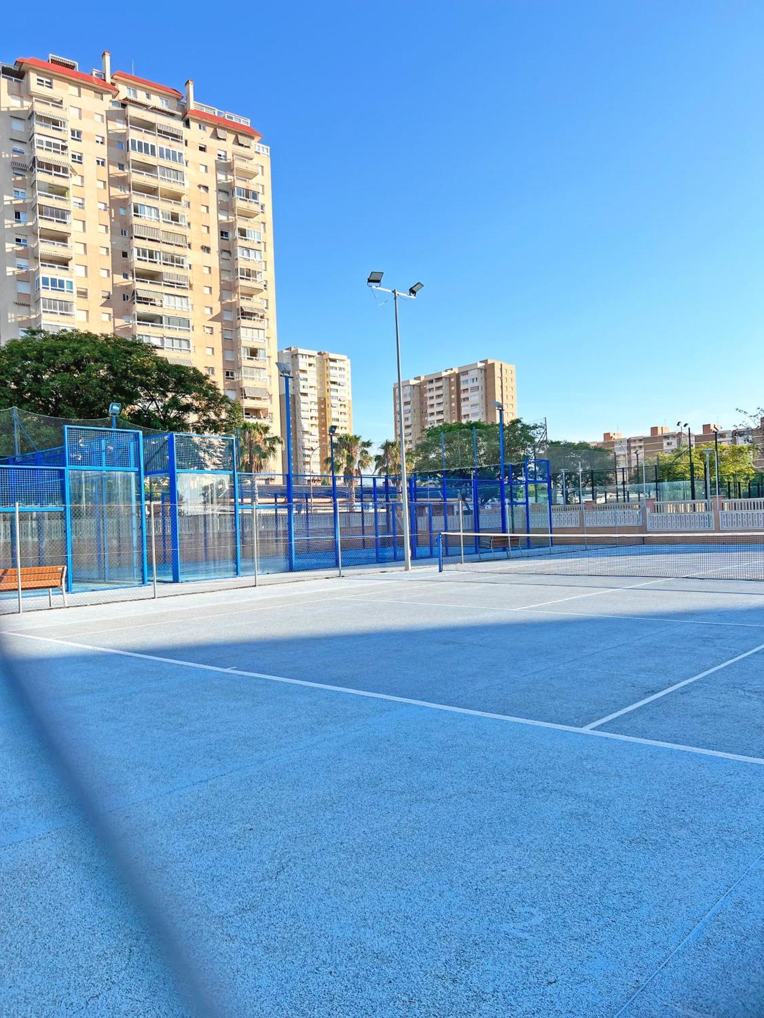 Coqueto Con Piscina, Nuevo A 50M Del Mar, Parking Gratis Apartment Ел Кампело Екстериор снимка