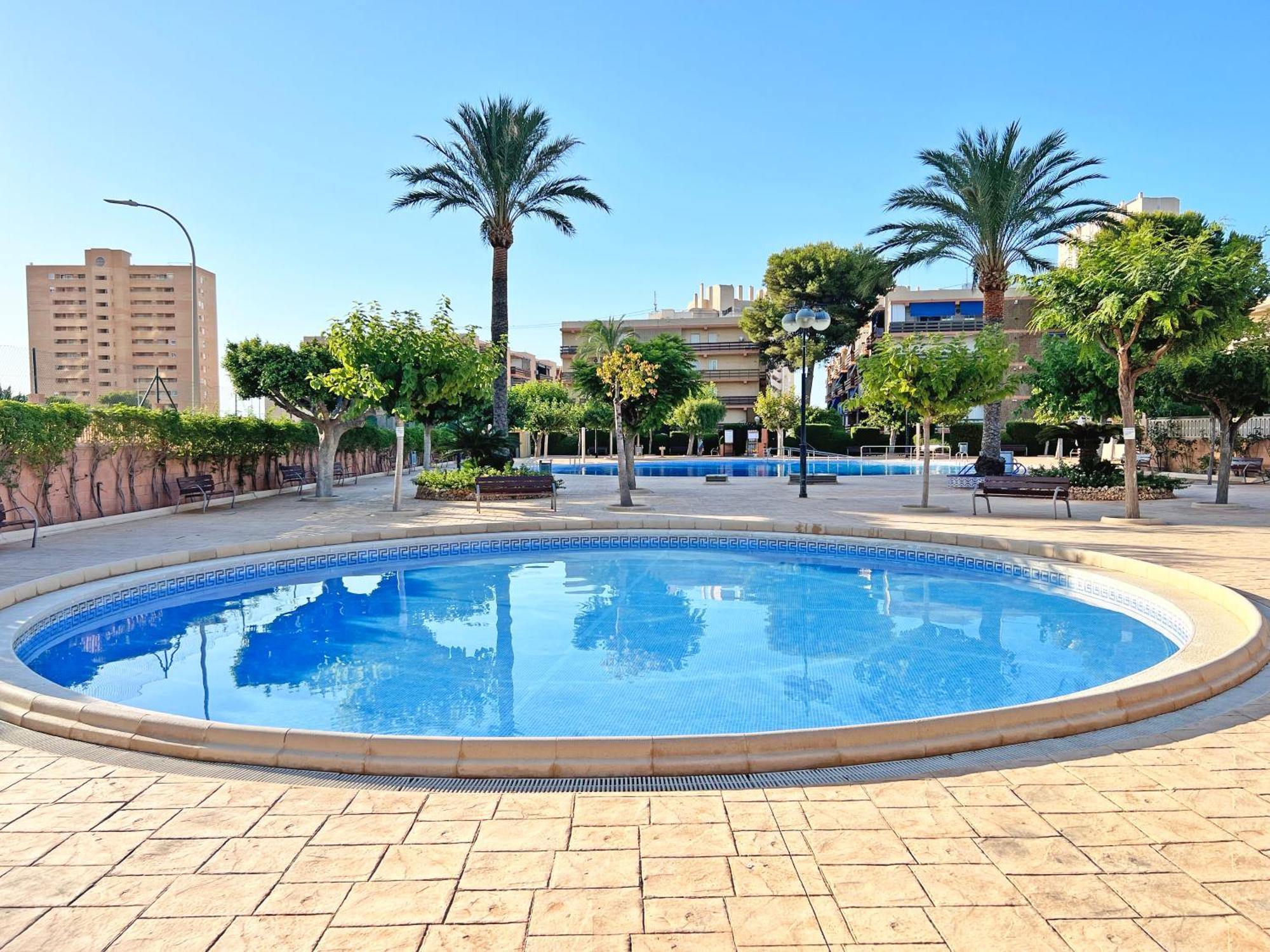 Coqueto Con Piscina, Nuevo A 50M Del Mar, Parking Gratis Apartment Ел Кампело Екстериор снимка