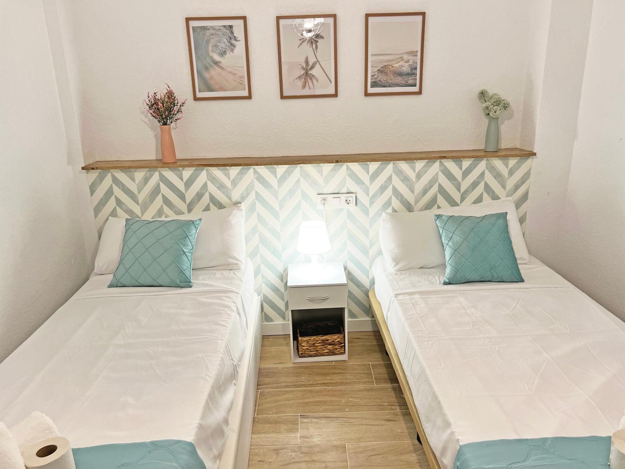 Coqueto Con Piscina, Nuevo A 50M Del Mar, Parking Gratis Apartment Ел Кампело Екстериор снимка