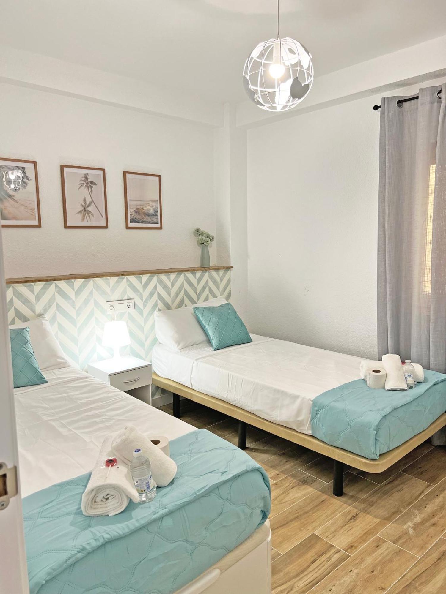 Coqueto Con Piscina, Nuevo A 50M Del Mar, Parking Gratis Apartment Ел Кампело Екстериор снимка