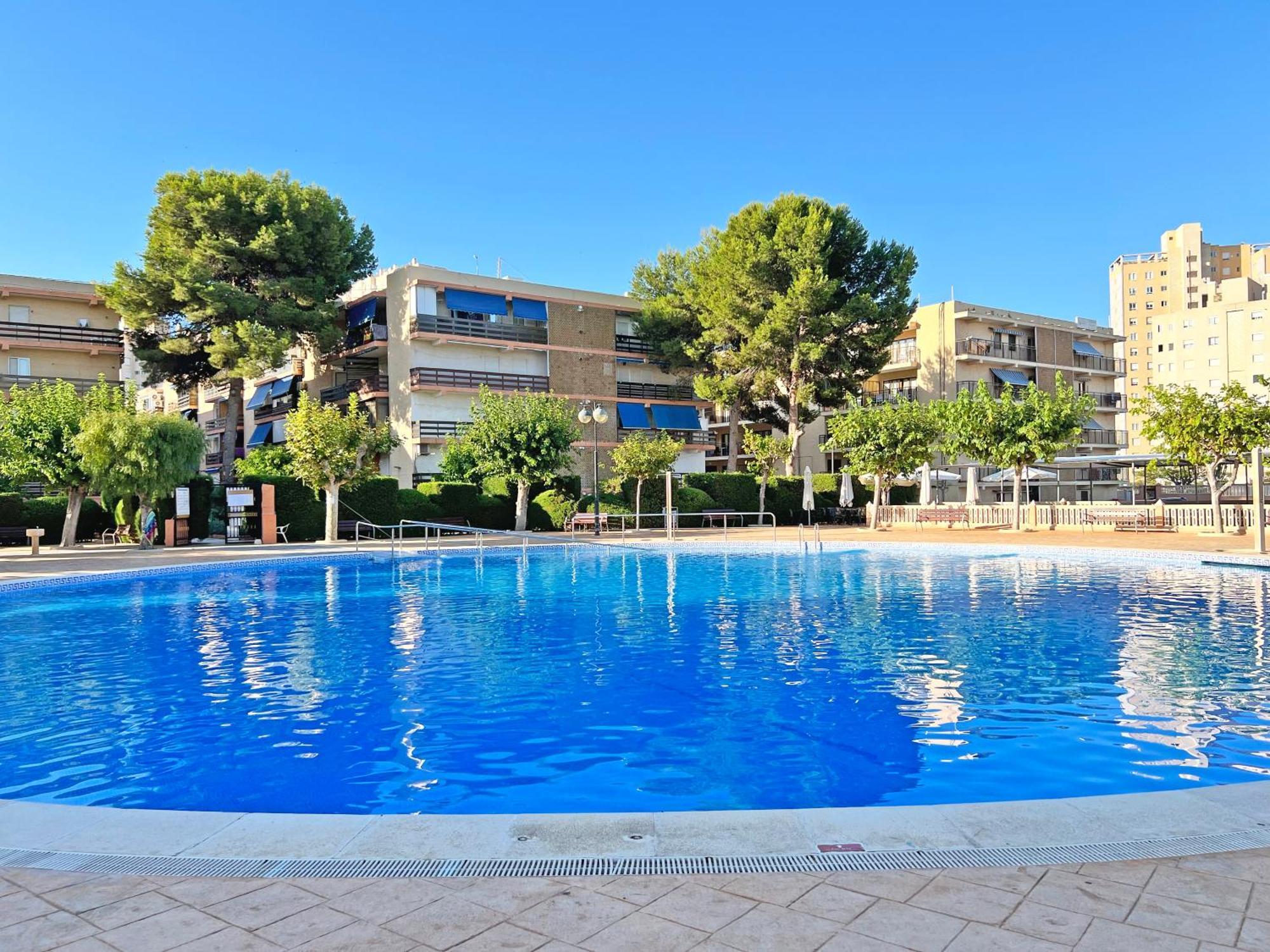 Coqueto Con Piscina, Nuevo A 50M Del Mar, Parking Gratis Apartment Ел Кампело Екстериор снимка