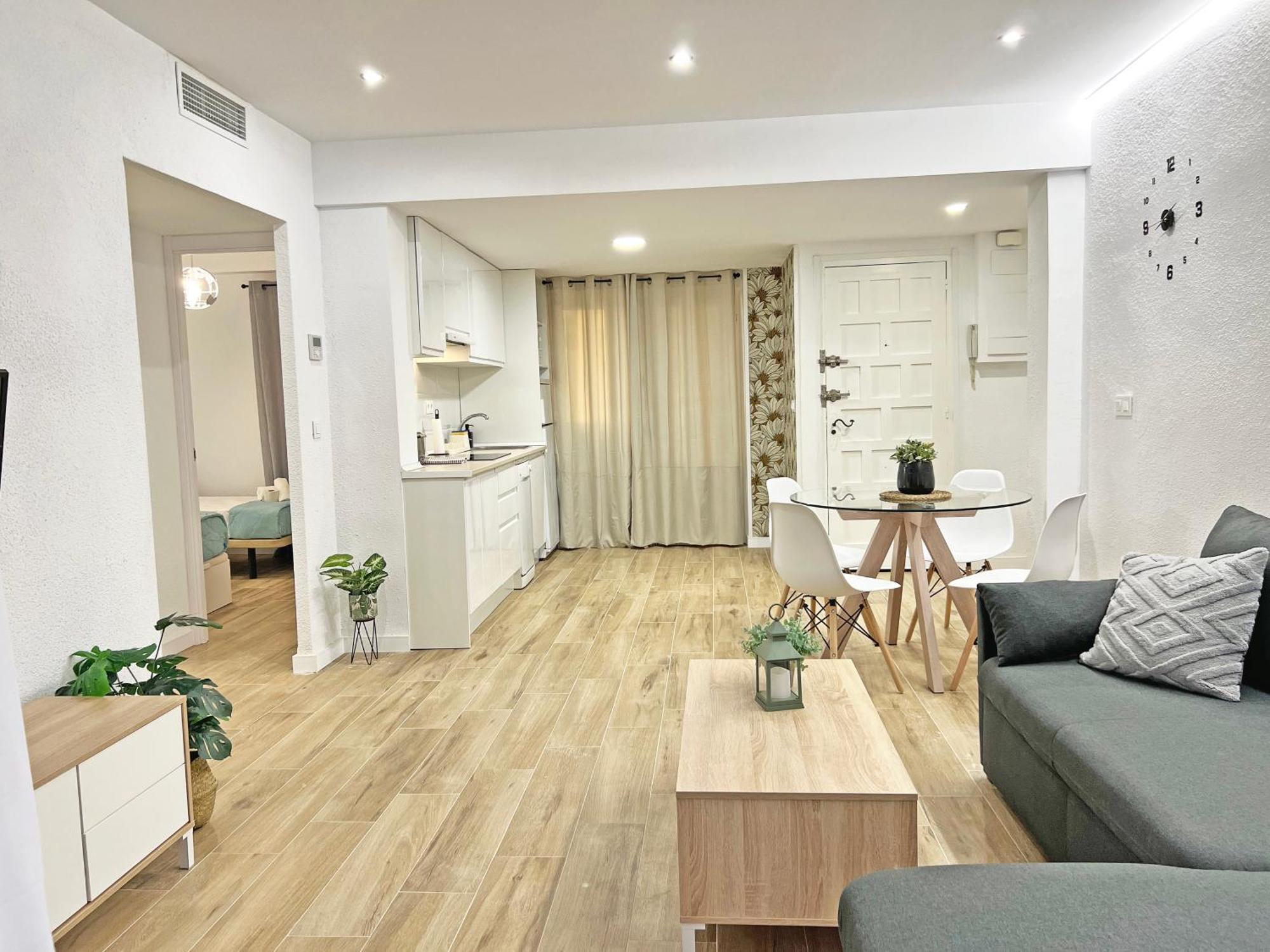 Coqueto Con Piscina, Nuevo A 50M Del Mar, Parking Gratis Apartment Ел Кампело Екстериор снимка
