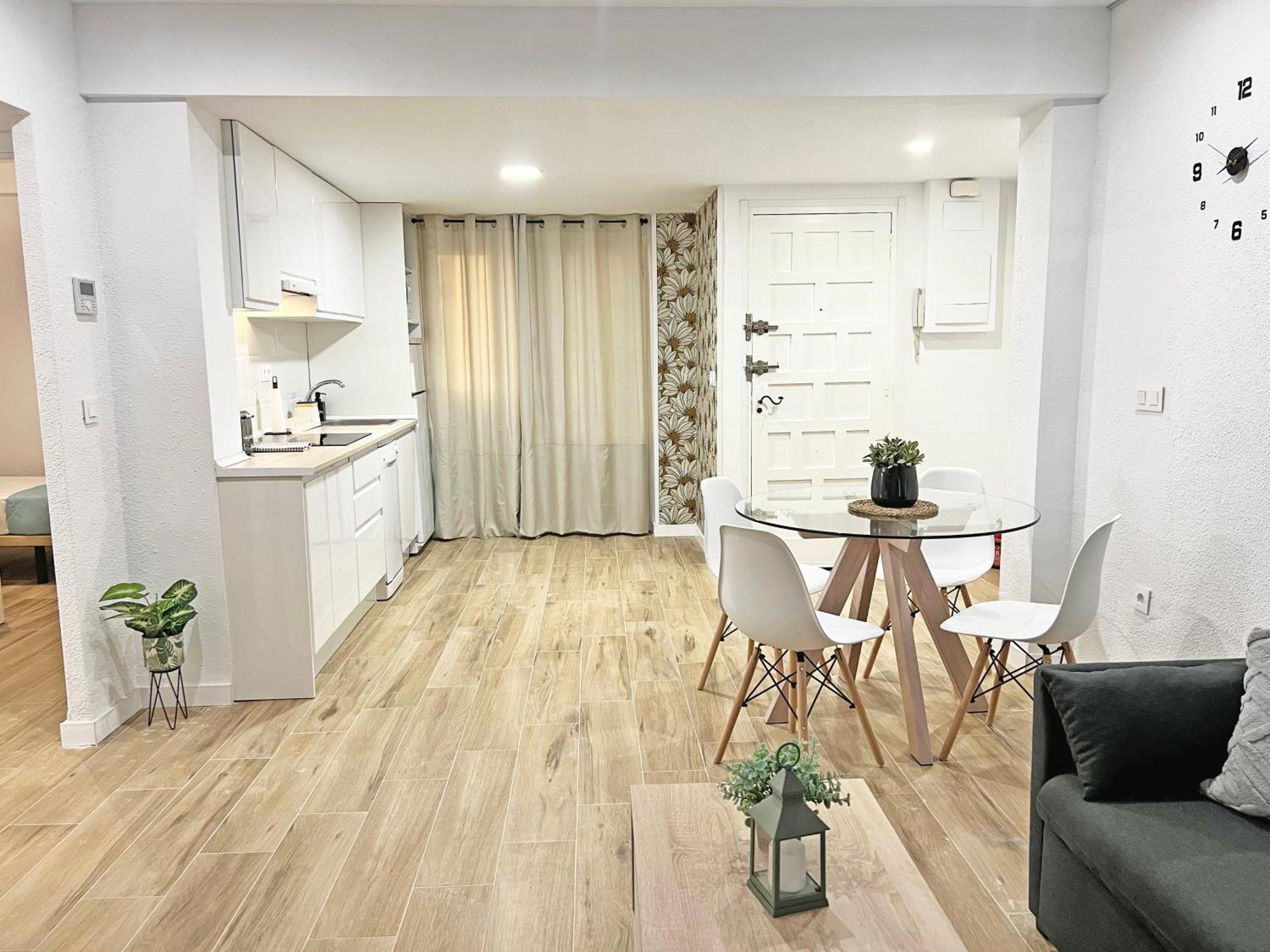 Coqueto Con Piscina, Nuevo A 50M Del Mar, Parking Gratis Apartment Ел Кампело Екстериор снимка