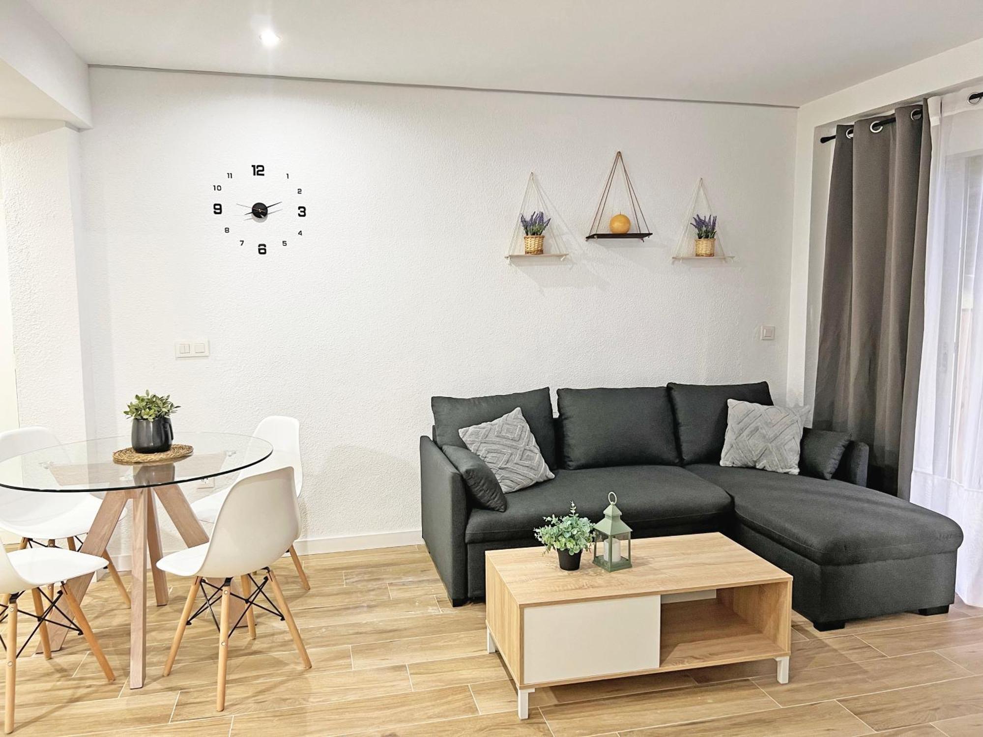 Coqueto Con Piscina, Nuevo A 50M Del Mar, Parking Gratis Apartment Ел Кампело Екстериор снимка
