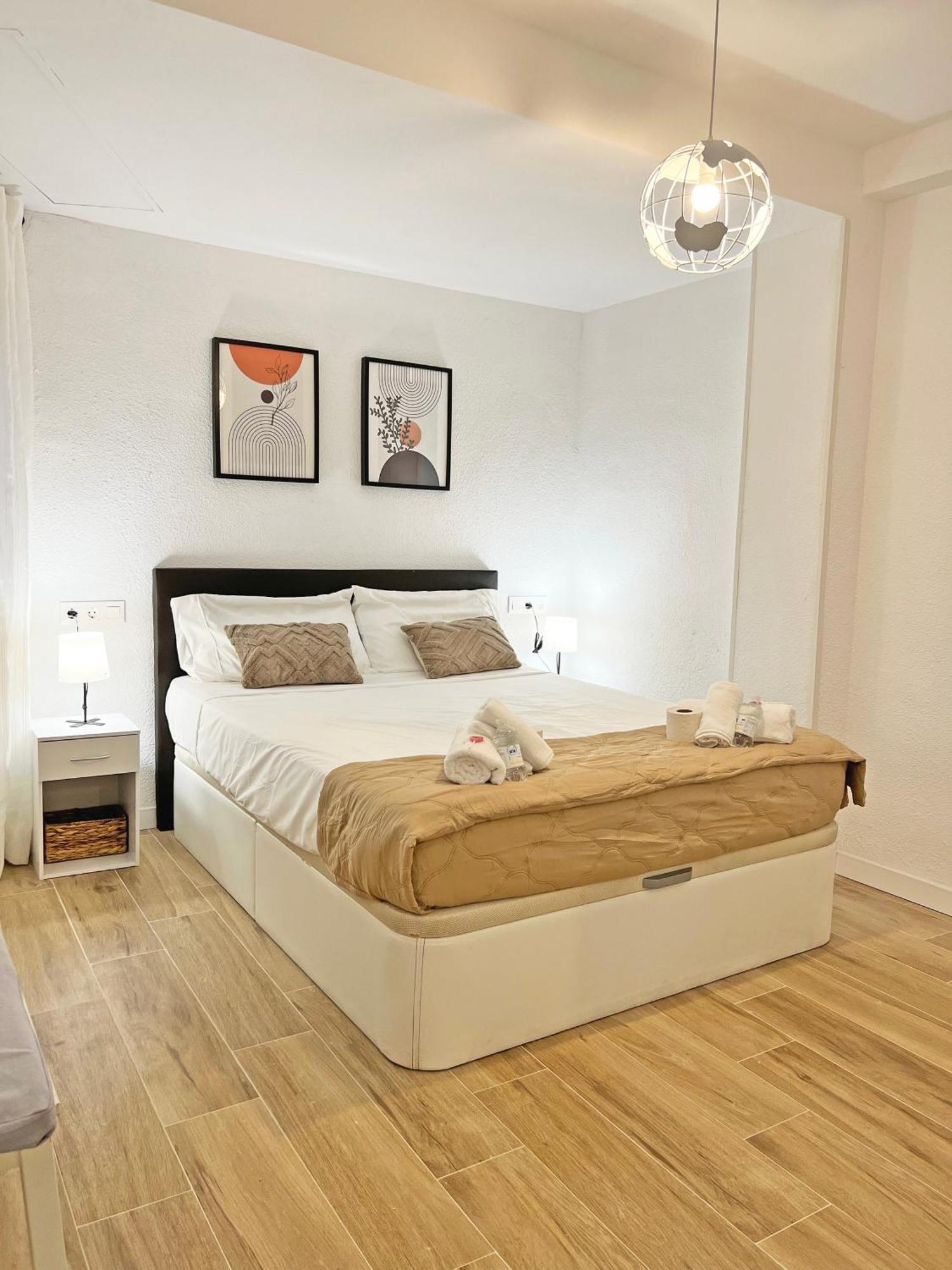 Coqueto Con Piscina, Nuevo A 50M Del Mar, Parking Gratis Apartment Ел Кампело Екстериор снимка