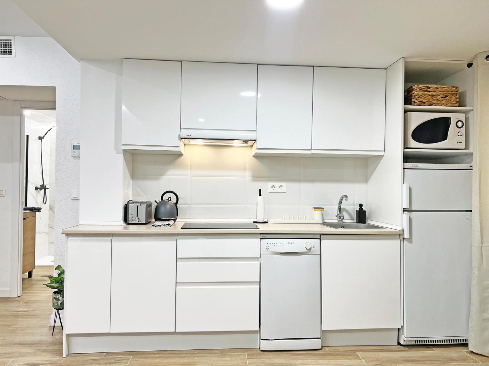 Coqueto Con Piscina, Nuevo A 50M Del Mar, Parking Gratis Apartment Ел Кампело Екстериор снимка