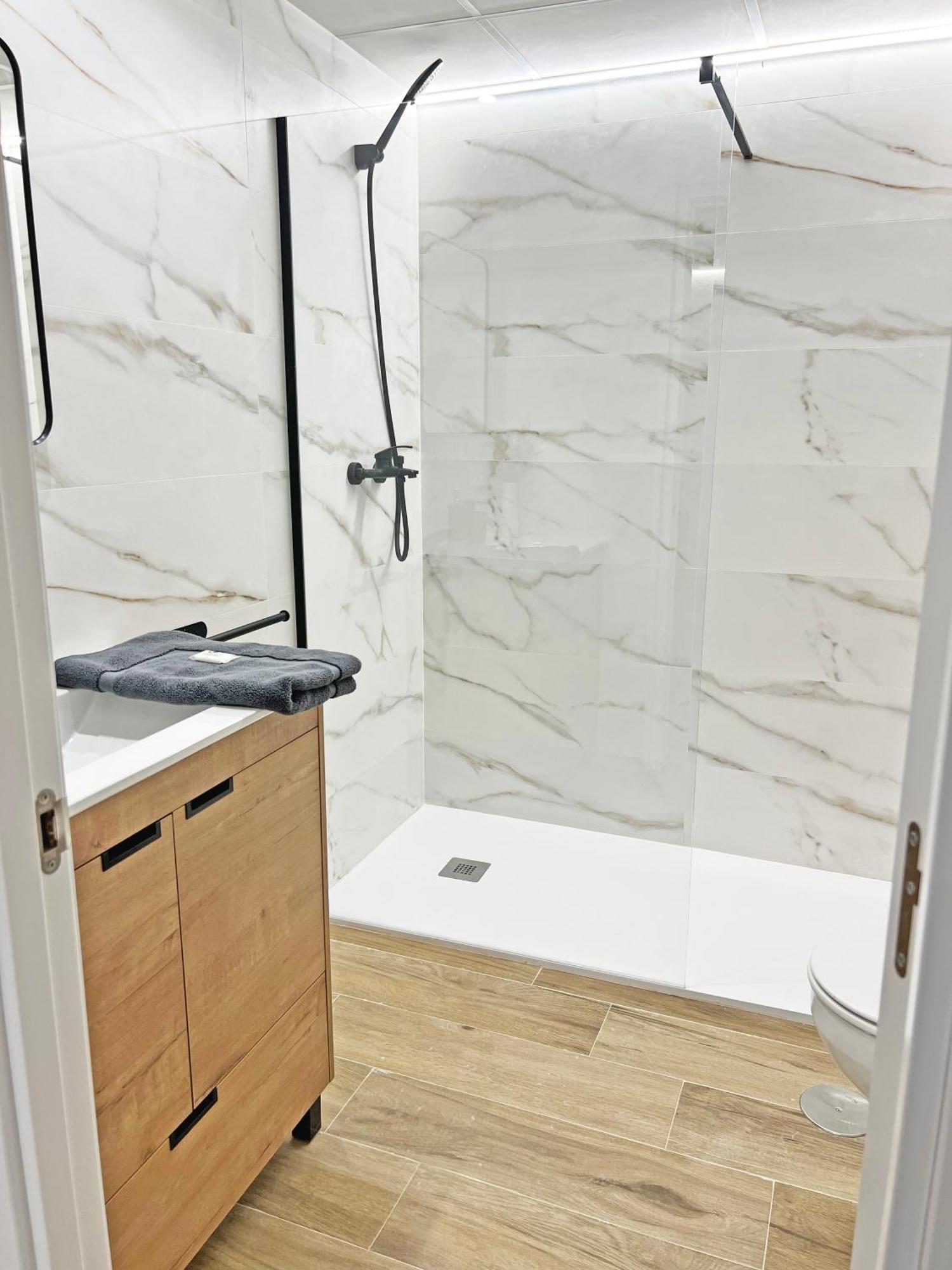 Coqueto Con Piscina, Nuevo A 50M Del Mar, Parking Gratis Apartment Ел Кампело Екстериор снимка